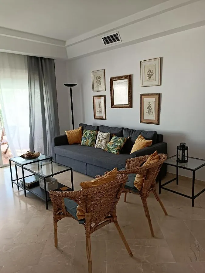 Espectacular Apartamento Primera Linea De Playa - Golf Estepona 0*,
