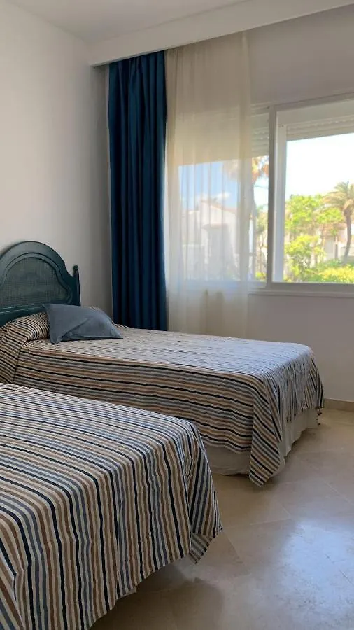 Espectacular Apartamento Primera Linea De Playa - Golf Estepona